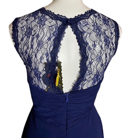 Roiii Blue Maxi with Front Twist and Pin Pleated Waist & Back - Picture 5 of 9